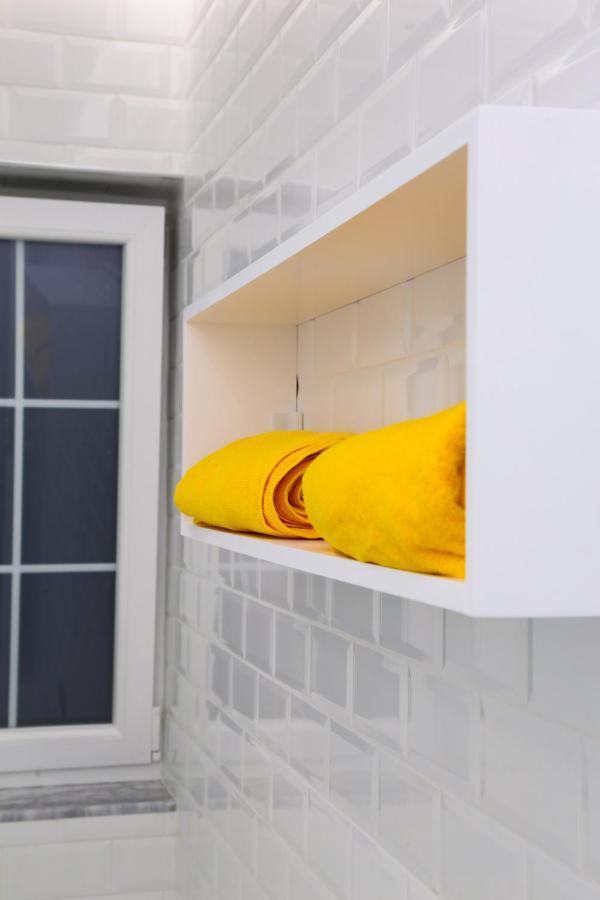 'The Yellow' Condo Berat Eksteriør billede